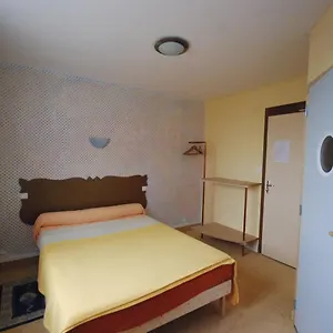 Rose Hotel